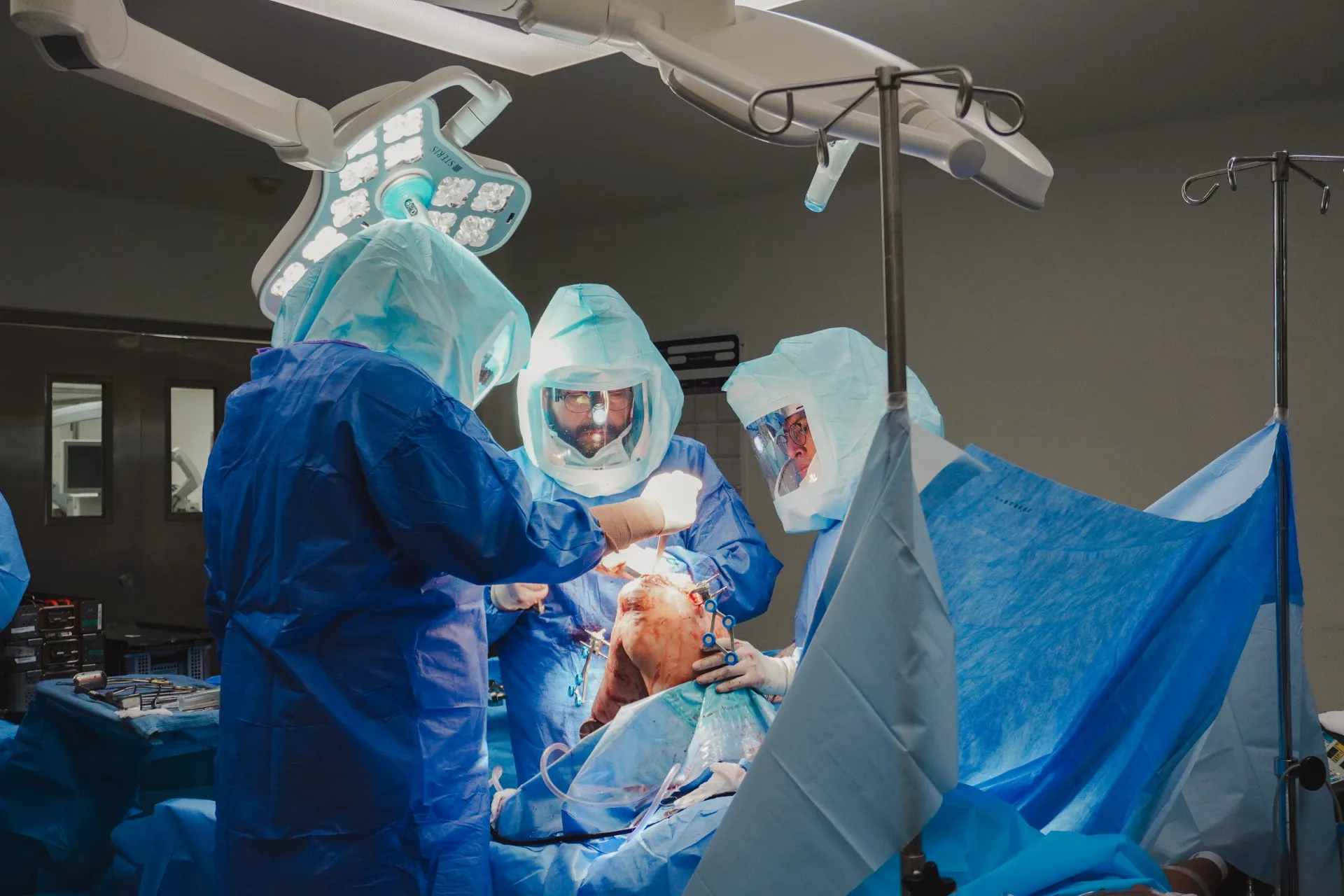 Cirugía de Rodilla: Guía Completa para Entender tus Opciones de Tratamiento
